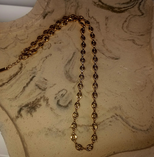 Serene Link Necklace