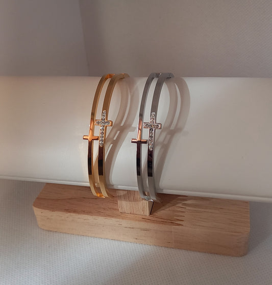 Cross Bracelet